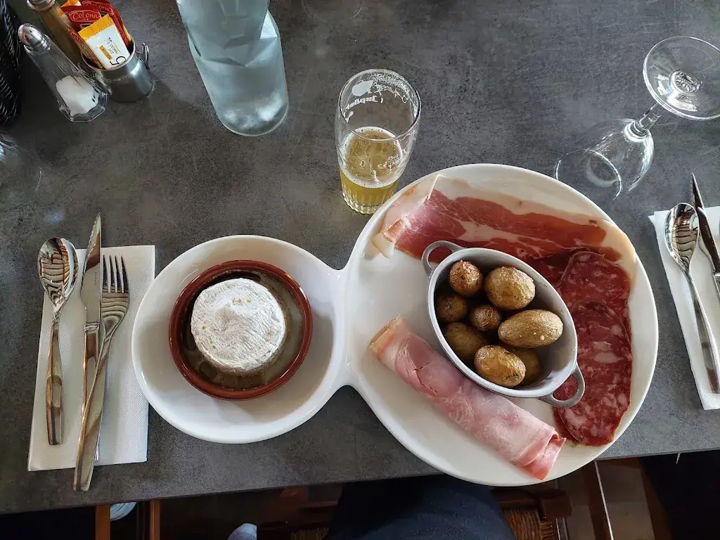 Katia Auzolle_Le bistrot du lac arnac_Arnac_review