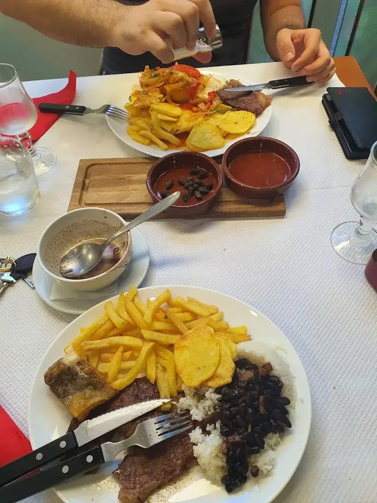 Larissa Sefeltas_Restaurante Sabor do pecado_Marseille_review