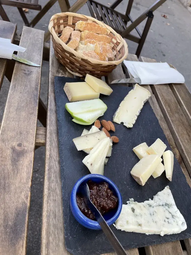 Maryam Ghaleh_Chez Petit Jean_Marseille_review