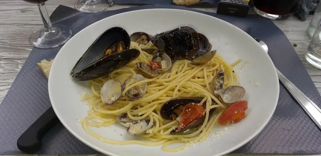 Bar restaurant du téléphone_Marseille_slider_image_3