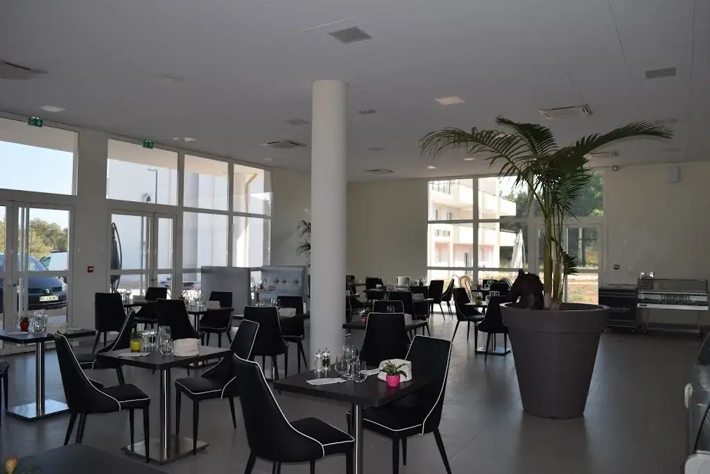 Le Réal Martin_Cannet-des-Maures_slider_image_3