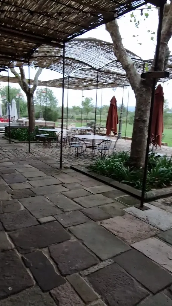 Château Saint-Roux_Cannet-des-Maures_slider_image_2