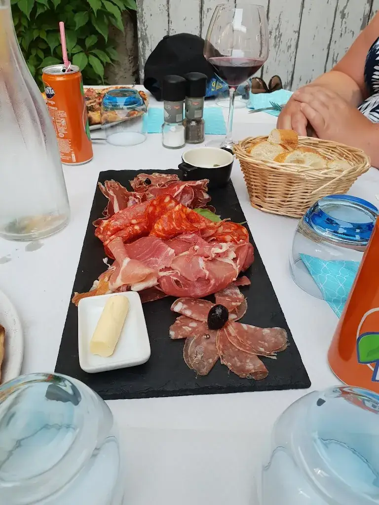 Rick Heijster_Restaurant Pizzeria Le Florette_Luc_review