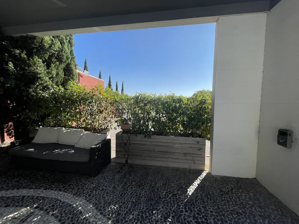 u.g. Lodwig_Best Western - Earth De Provence_Cannet-des-Maures_recensione