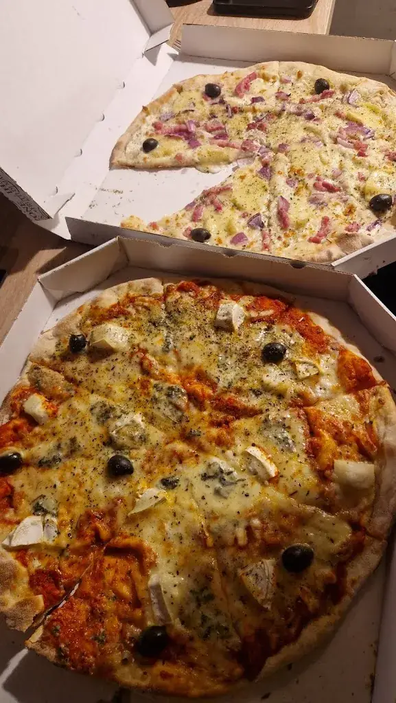 Othilie Gal_Extra pizzas_Cannet-des-Maures_review