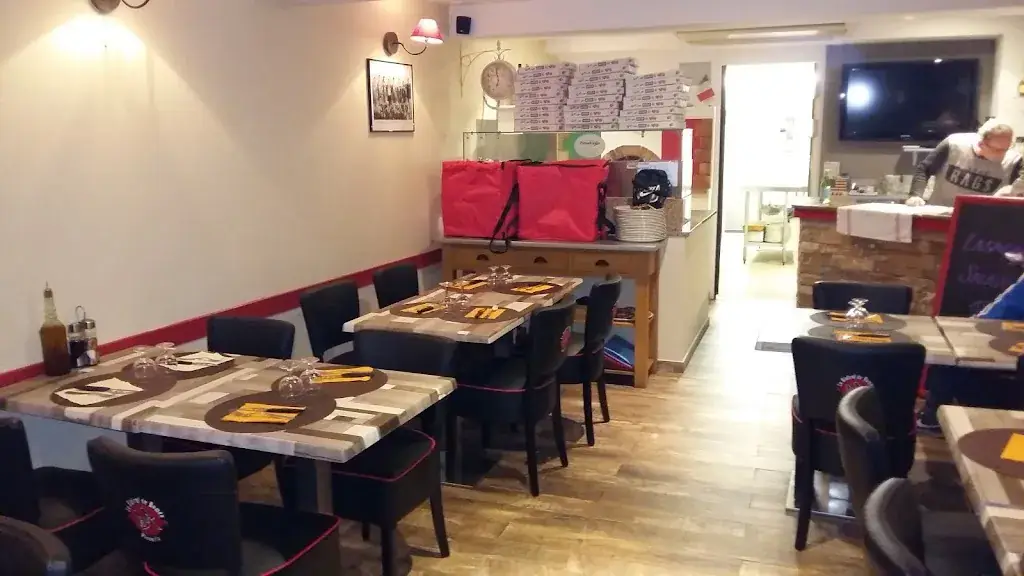 Le Bistro de Roméo_Luc_slider_image_1