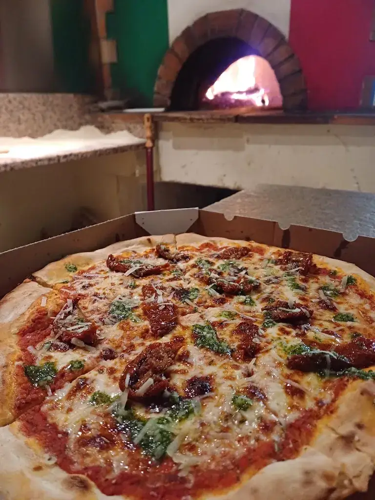 Le Bistro de Roméo_Luc_slider_image_3