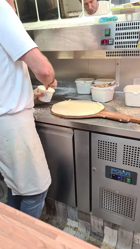 Les pizzas D’olivier_Cannet-des-Maures_slider_image_1