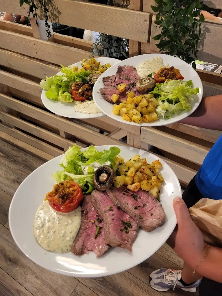 Pizzéria La Pinède_Arcs_slider_image_3