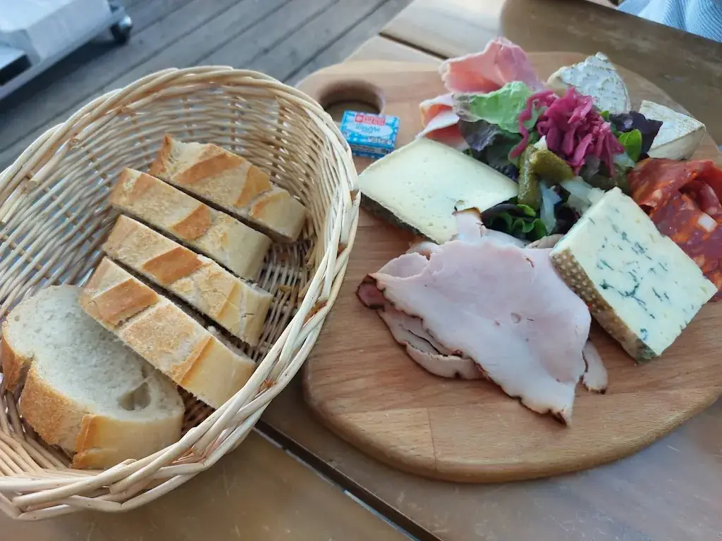 la Terrasse des Grands Bains_Monêtier-les-Bains_slider_image_3