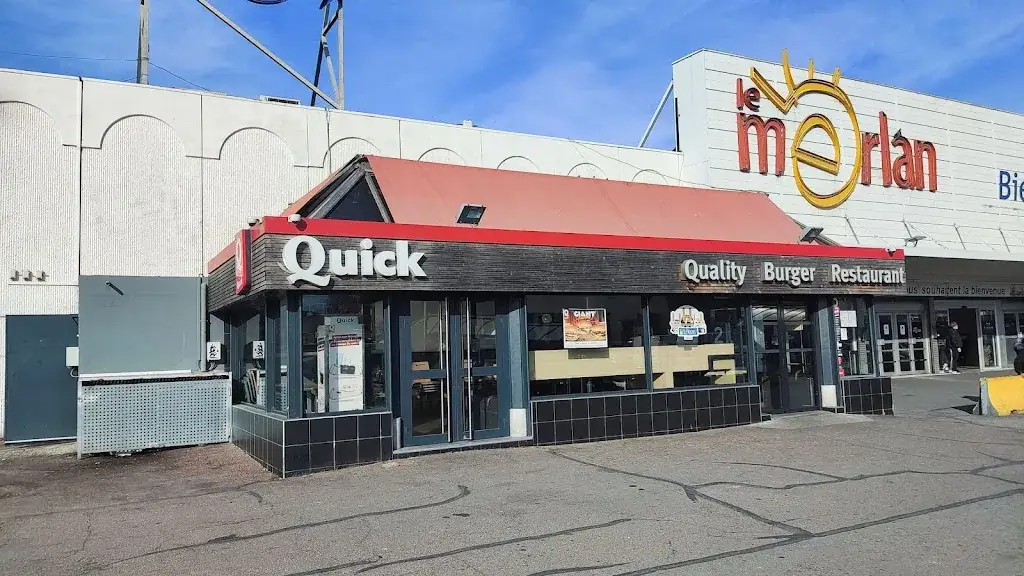 Quick Marseille Le Merlan restaurant in Marseille