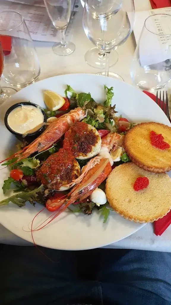 Maximilian R_La Gratinée Brasserie Restaurant by Capo Rosso_Marseille_review