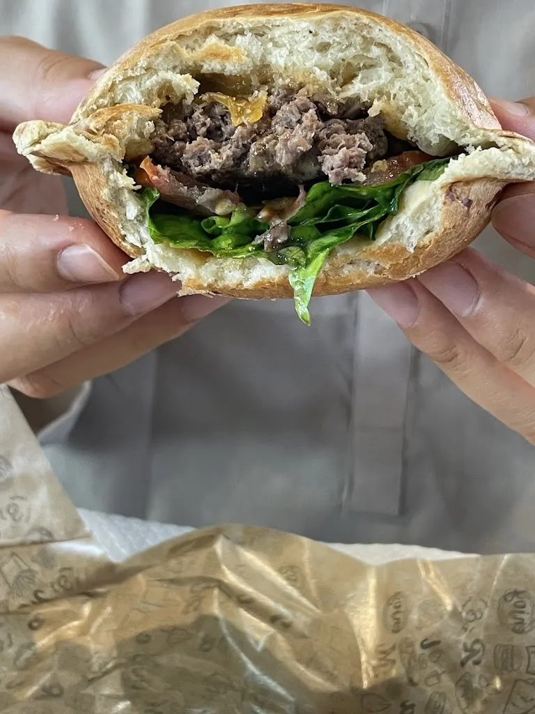 A ZM_L'Après M_Marseille_review