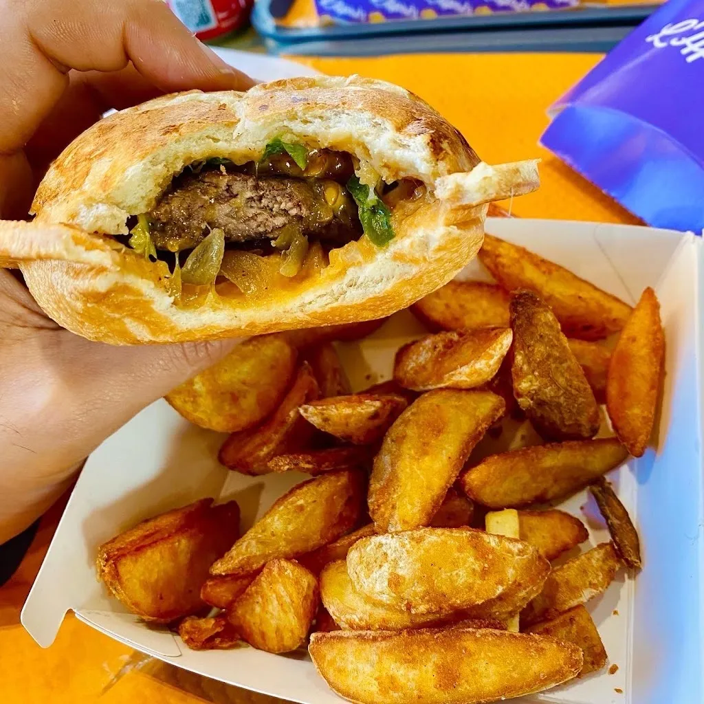 L'Après M_Marseille_slider_image_3