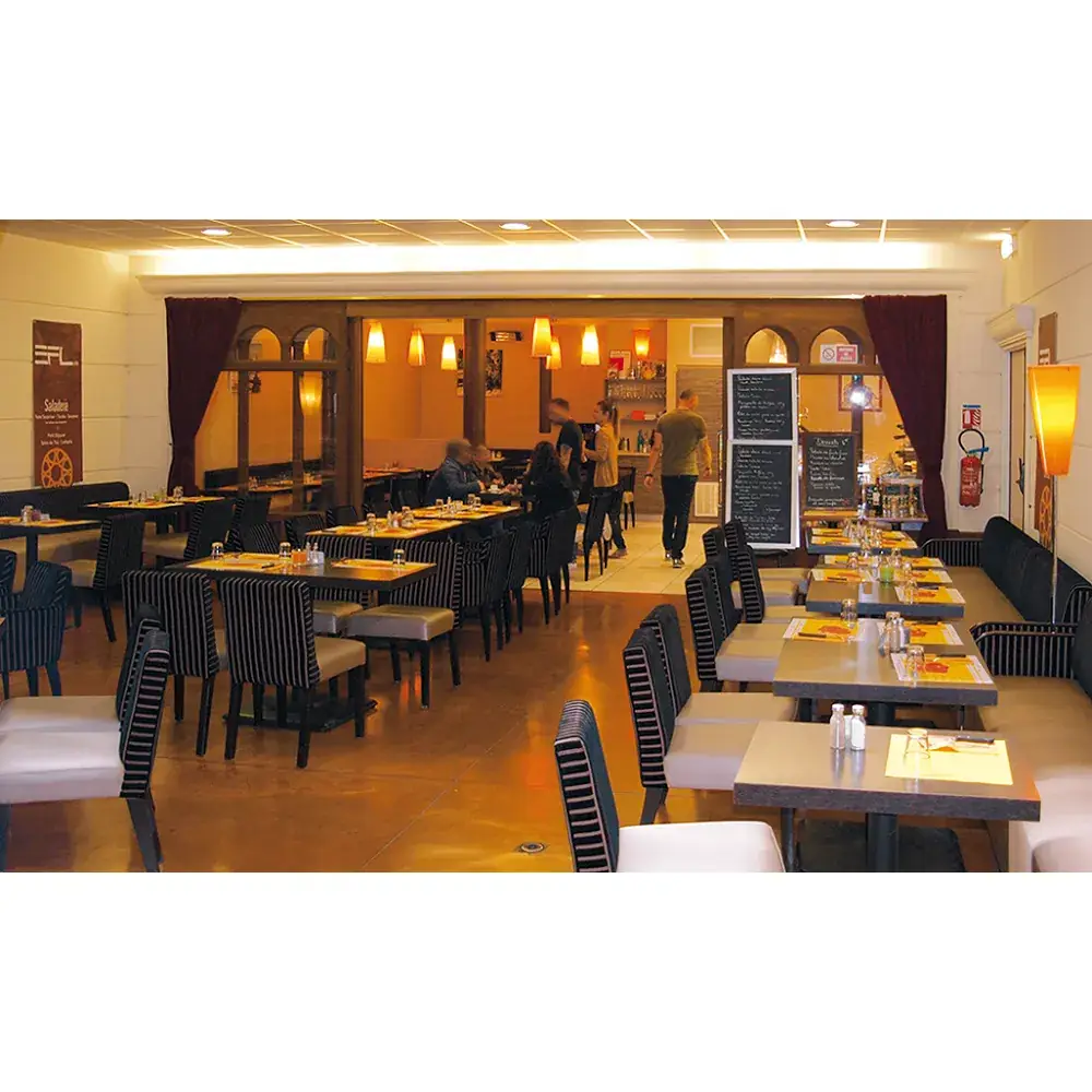 EFL Café Restaurant Brasserie Restaurant in Marseille