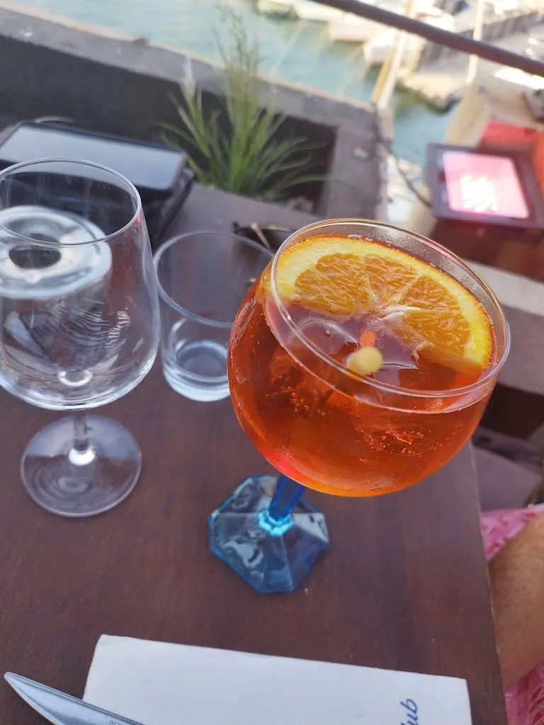 Menu_Rowing Club Restaurant_Marseille_image_7