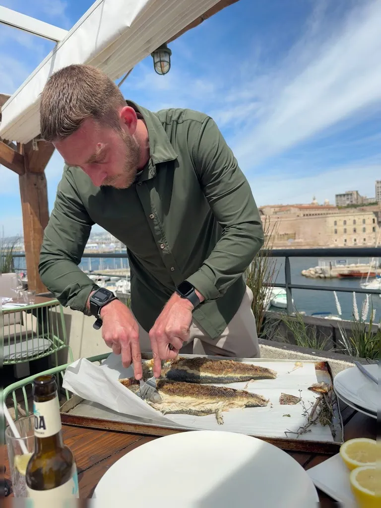 Harold de Bellefroid_Rowing Club Restaurant_Marseille_review