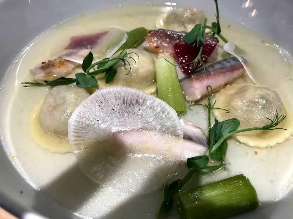 Nestou Restaurant_Marseille_slider_image_3