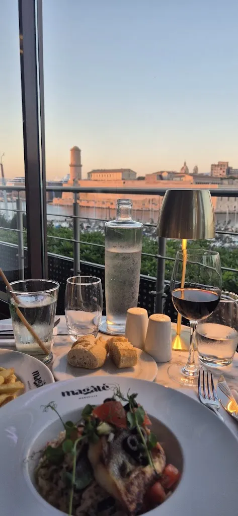 Sarah Marshall_Magâté_Marseille_review