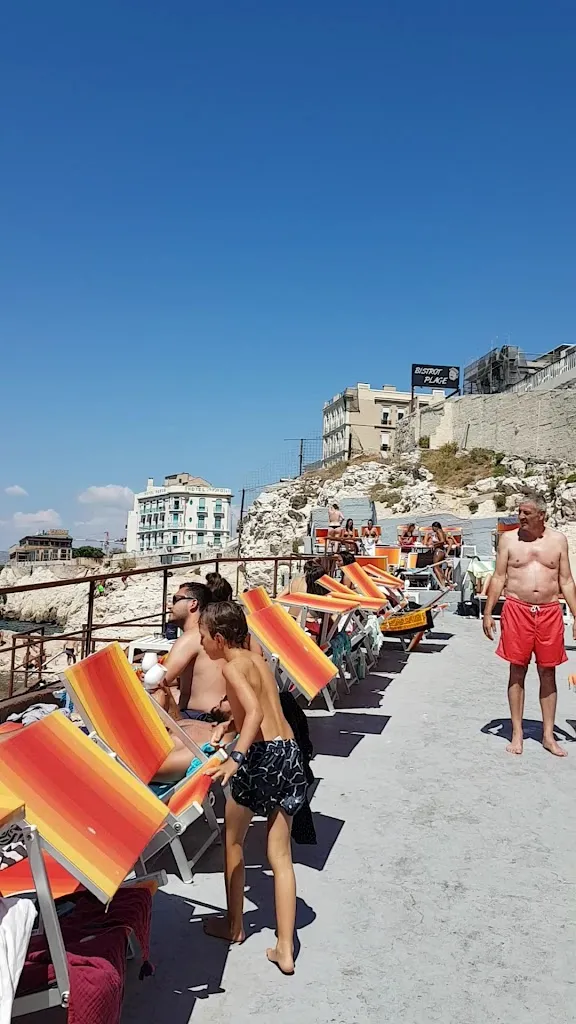 Bistrot Plage_Marseille_slider_image_2