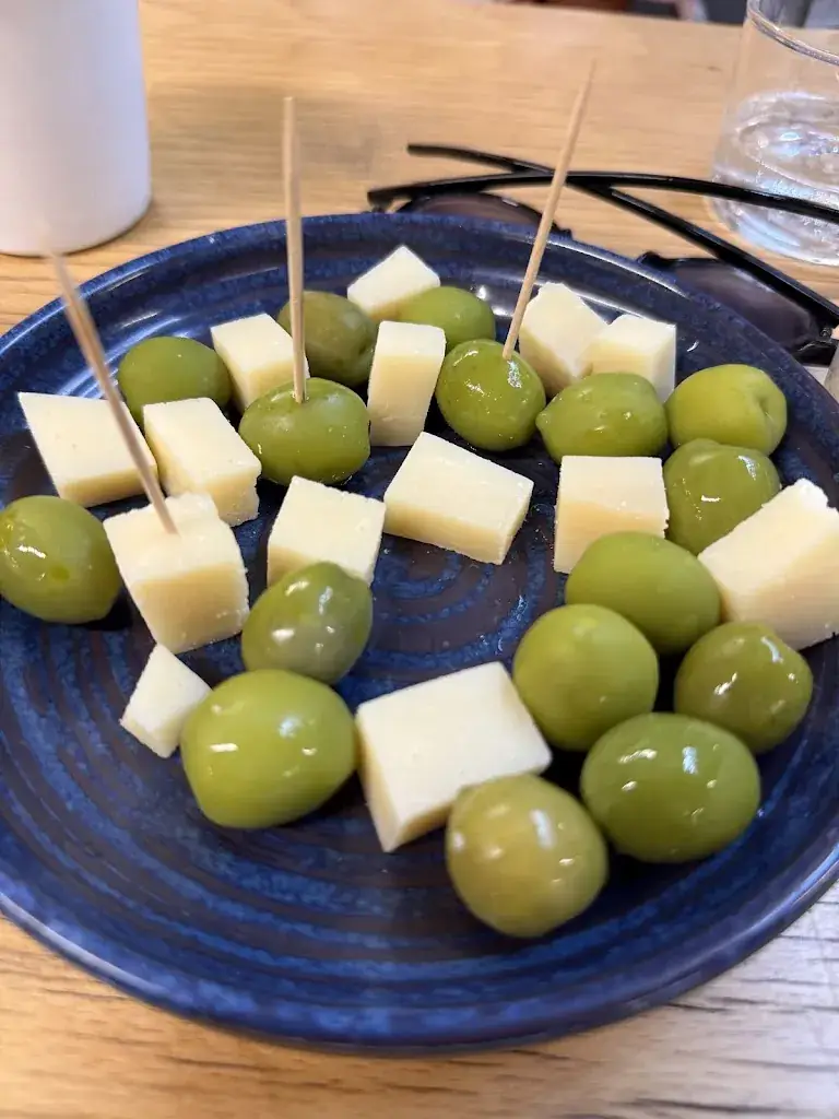 Martin Gorski_Tripletta Catalans_Marseille_review