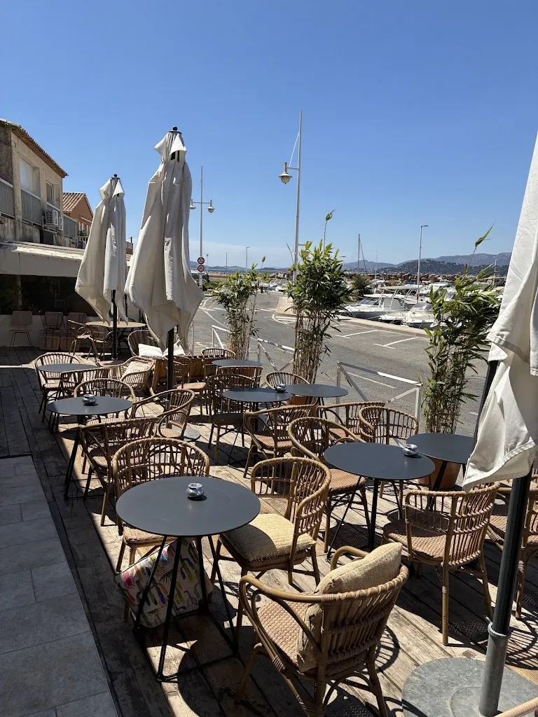 Le 111 restaurant in Pradet