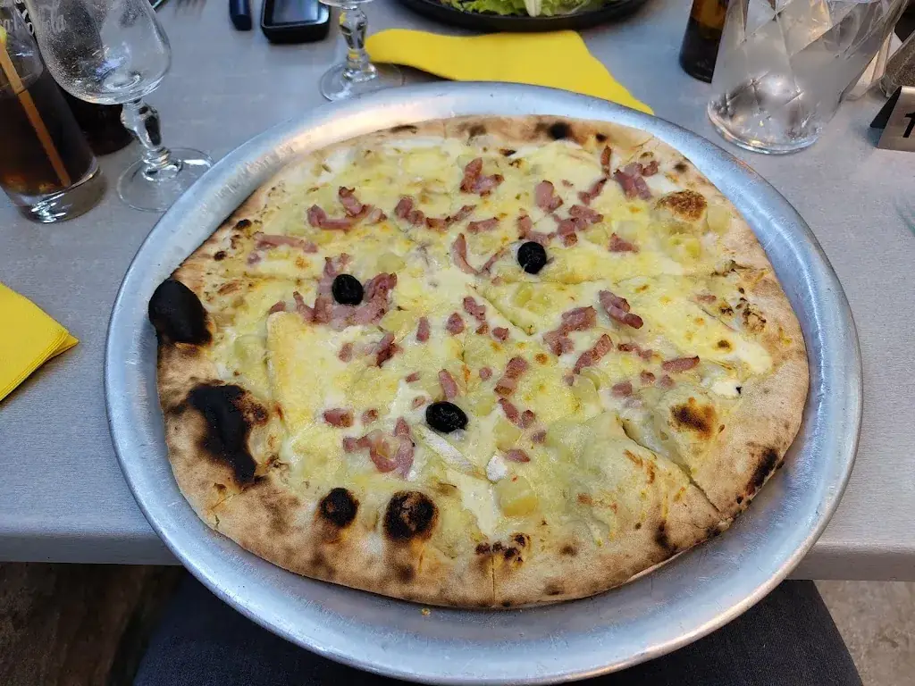 Restaurant-Pizzeria Le Colombier_Revest-les-Eaux_slider_image_3