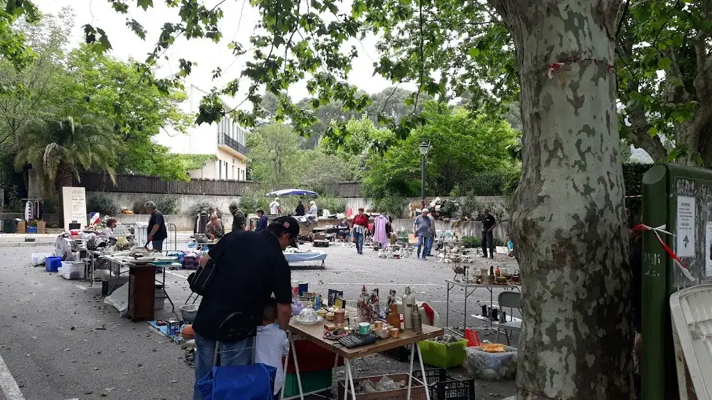 Pons Liliane restaurant à Revest-les-Eaux