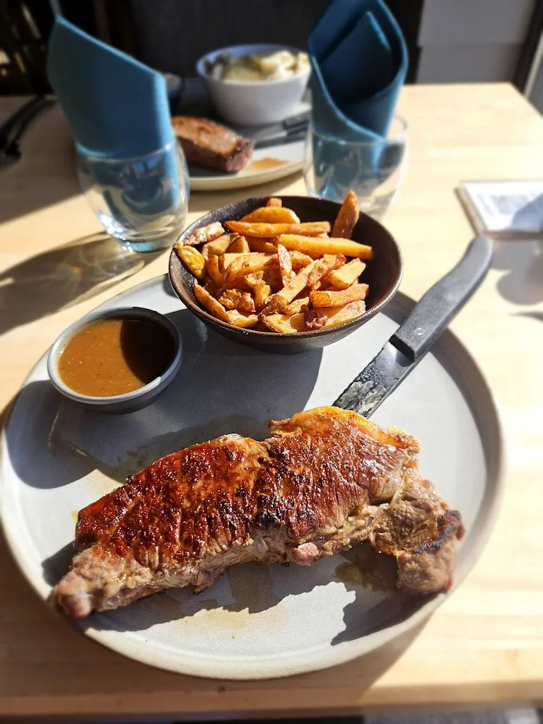 310 à table_Oullins-Pierre-Bénite_slider_image_3