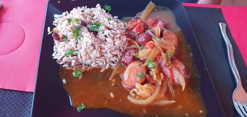 Kristina Reznik_L'escale antillaise_Pontet_review