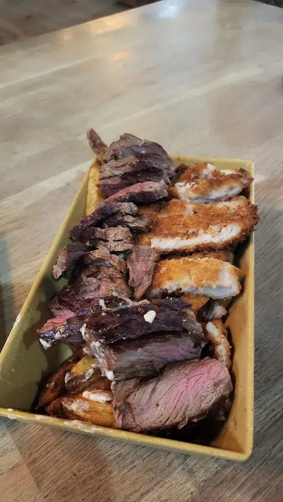 Laure Nicolas_Brut Butcher - Le Fast Food du Boucher_Pontet_review