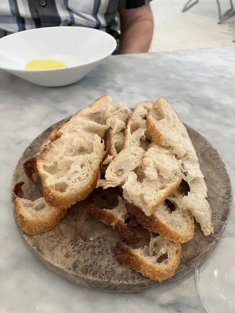 Lydia Aydon_L'Italien à Château La Coste_Puy-Sainte-Réparade_review