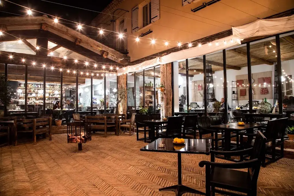 Restaurant Francis Mallmann en Provence restaurant in Puy-Sainte-Réparade