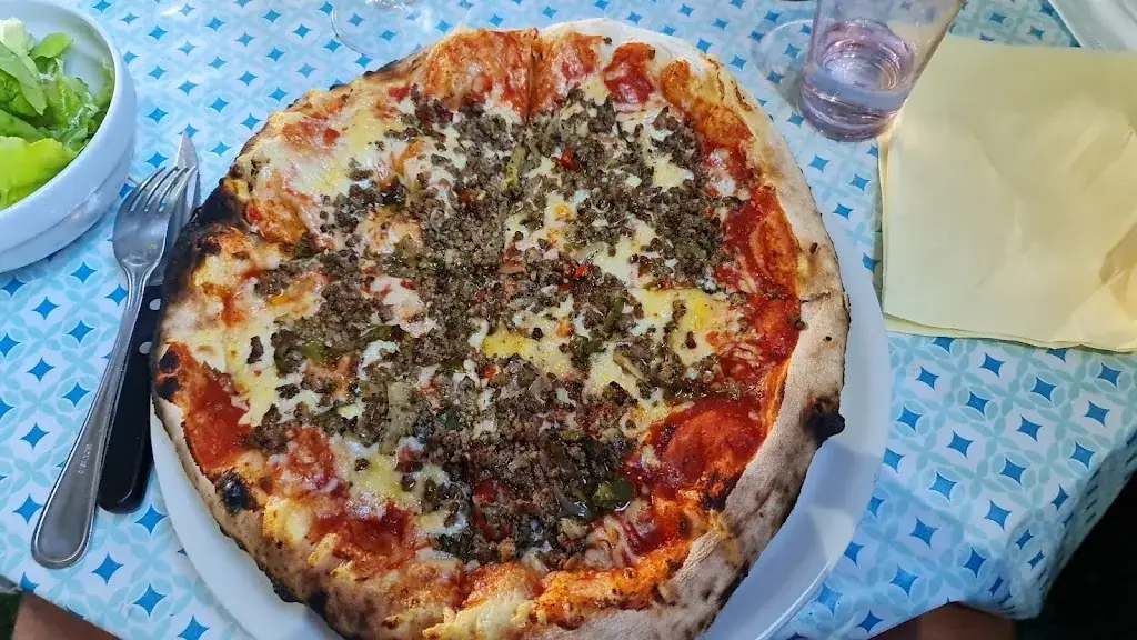 Herman Morssinkhof_La Tavaiolle_Puy-Sainte-Réparade_review