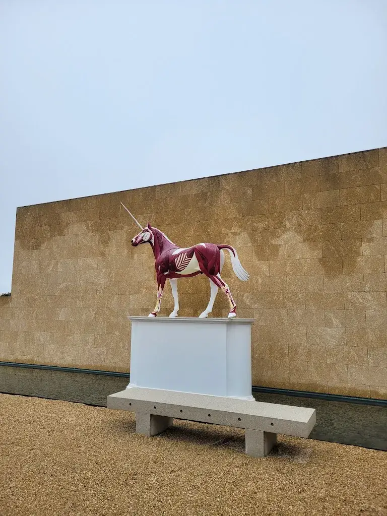 Ella Hirsch_Villa La Coste_Puy-Sainte-Réparade_review