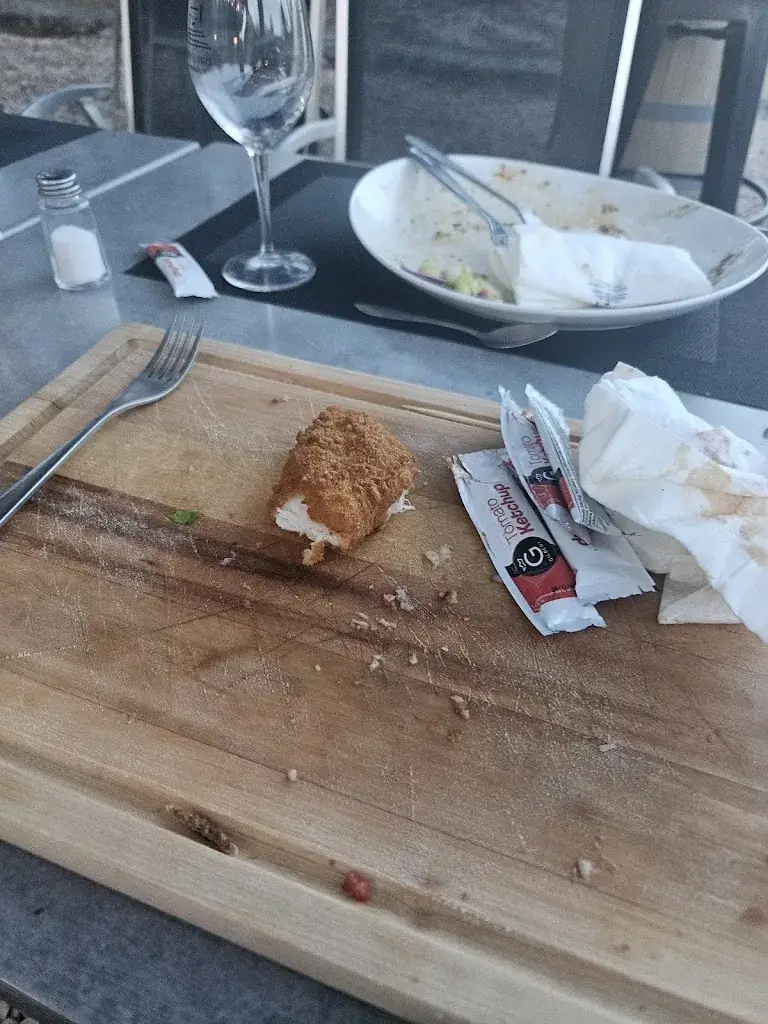 Menu_Bistrot le p'tit bouchon - Domaine Saint Louis la Manuelle_Thoronet_image_5