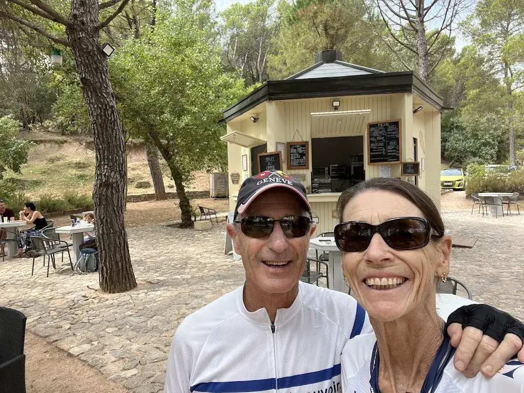 Lucinda Hamilton_Kiosque de l'Abbaye du Thoronet_Thoronet_review