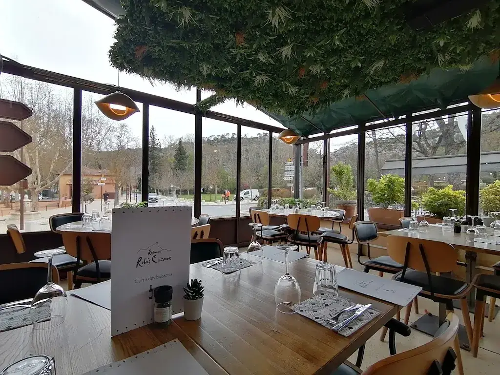 Le Relais Cézanne - Restaurant restaurant in Tholonet