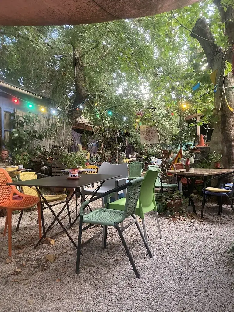 Le Relais Bleu_Tholonet_slider_image_1