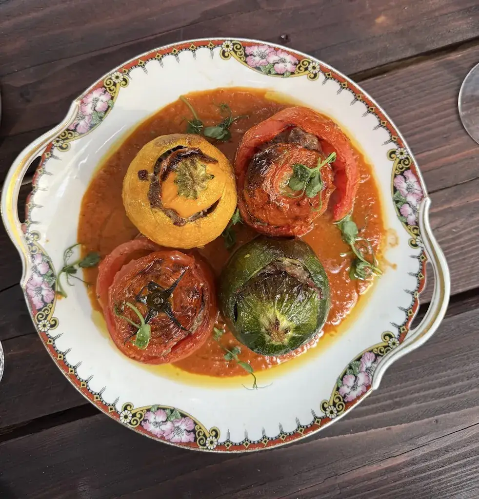 Monsieur Louis Le Tholonet_Tholonet_slider_image_2