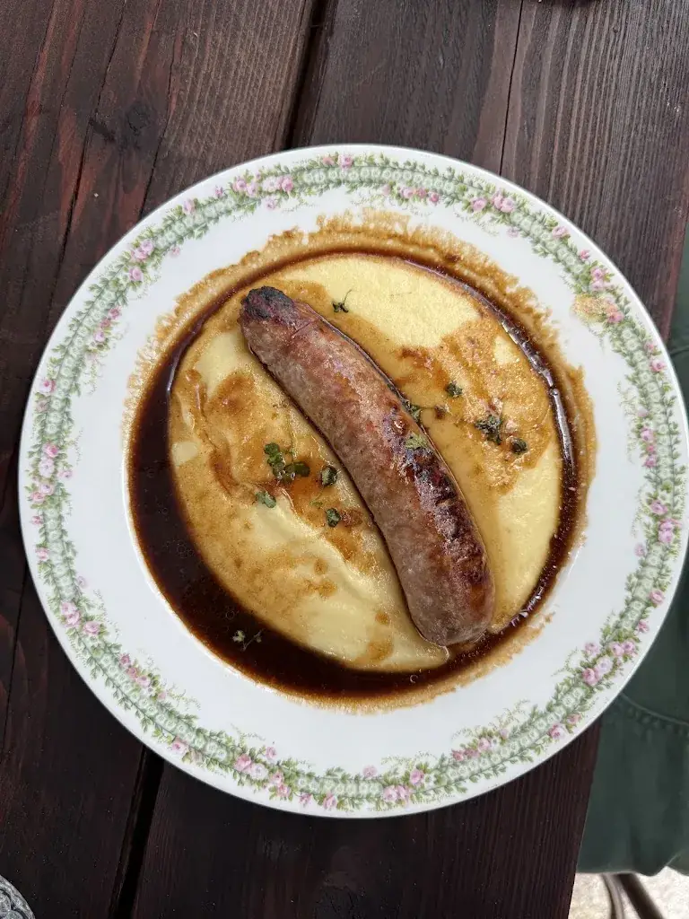 Monsieur Louis Le Tholonet_Tholonet_slider_image_3