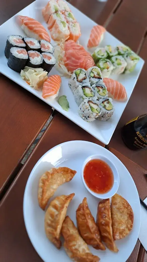 Menu_Emoji Sushi_Tholonet_image_8