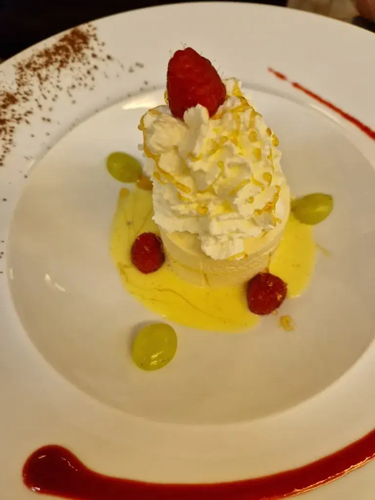 Tania At home_Le Pitchoun_Val_review