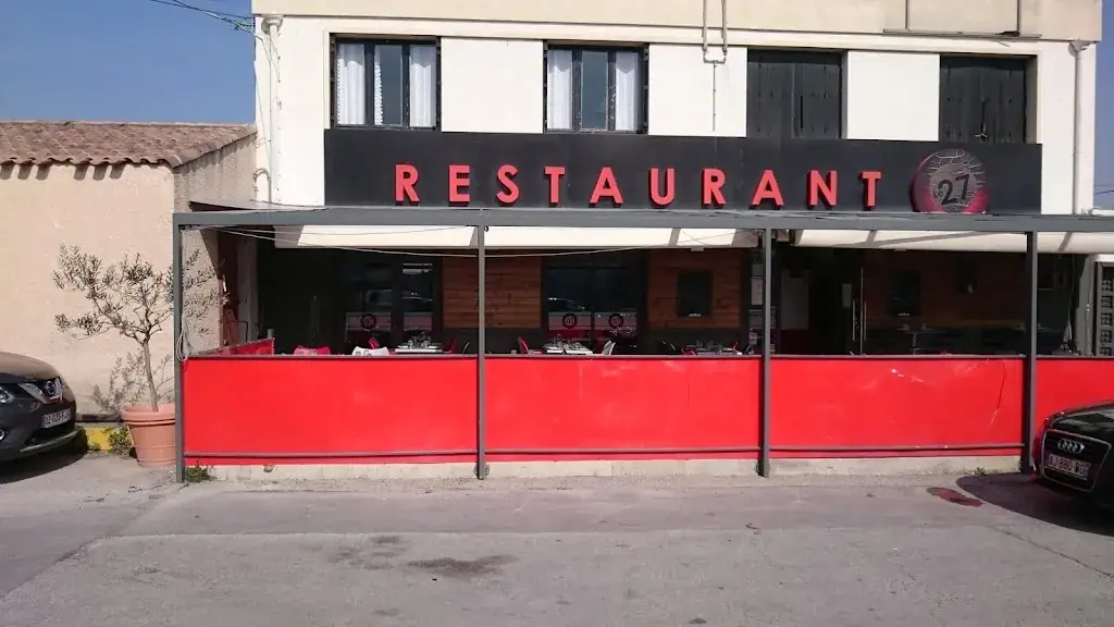 Le 27_Marseille_slider_image_1