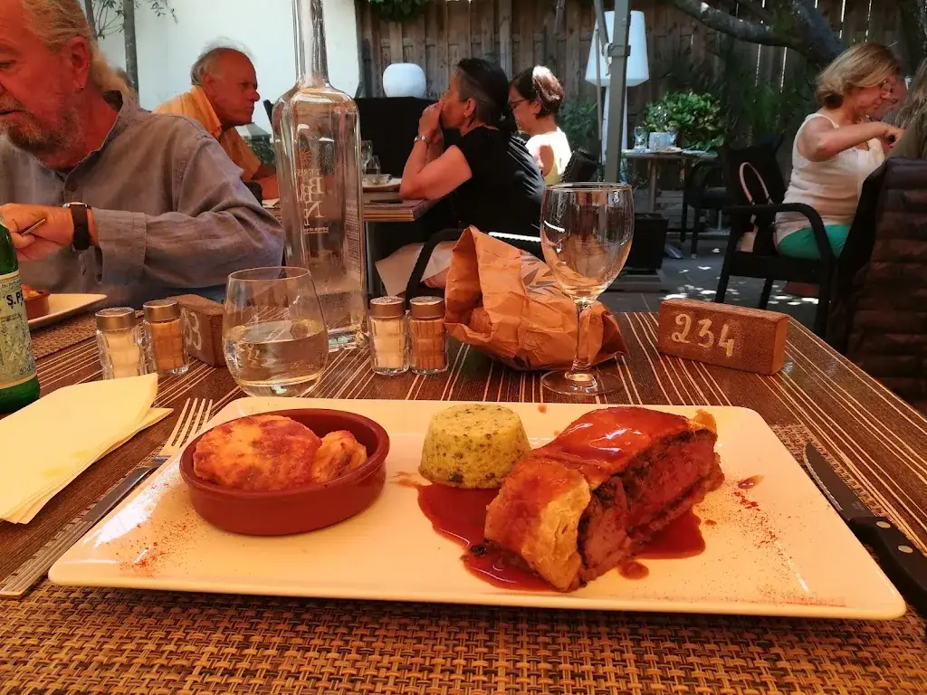 Amanda Hawkins_Le Jardin de Camille et Quentin_Peymeinade_reseña