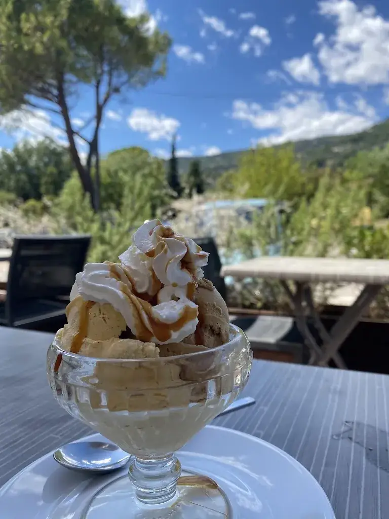 Jasmine Ganar_Restaurant Le Gemelli_Peymeinade_review