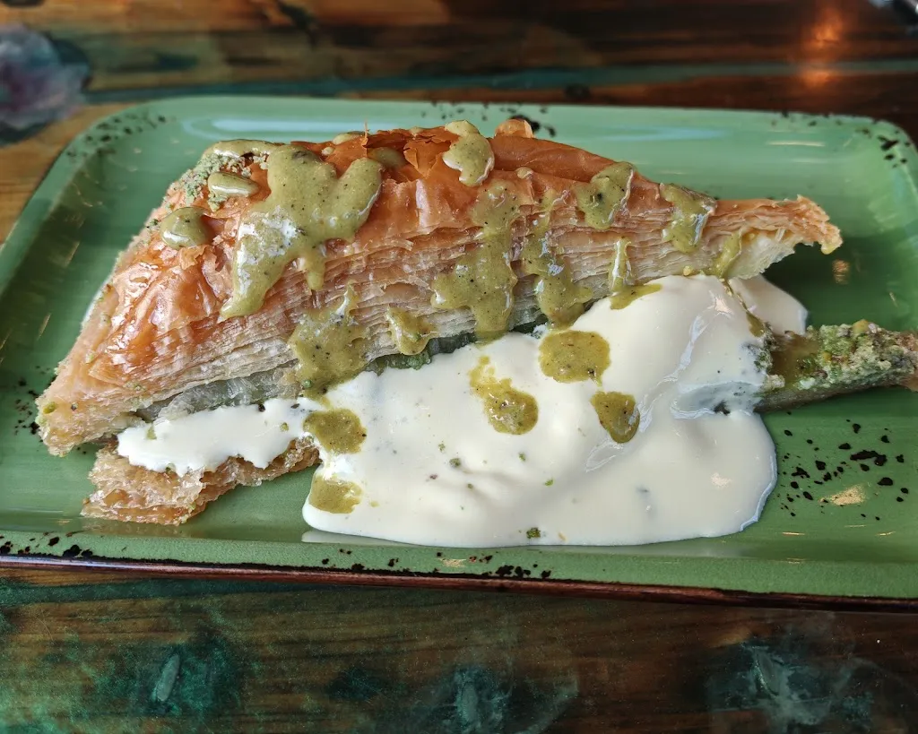 Momo B_Les Terrasses Saint Antoine_Marseille_review