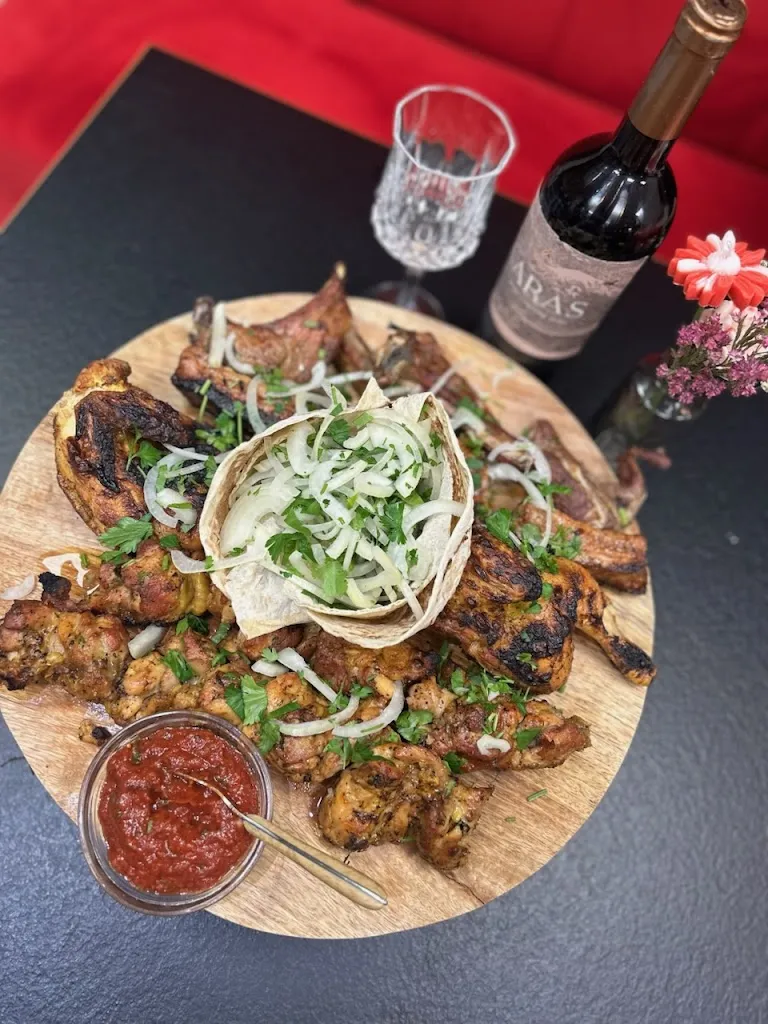 HAYASSA_Marseille_slider_image_2