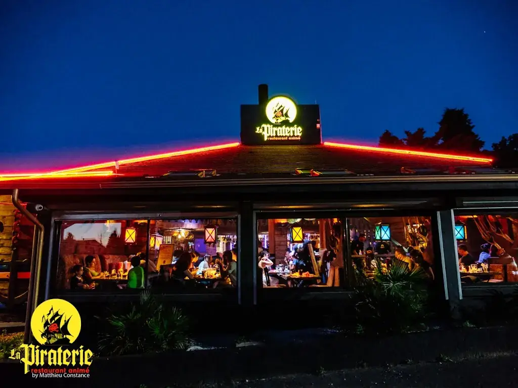 La Piraterie_Marseille_slider_image_1