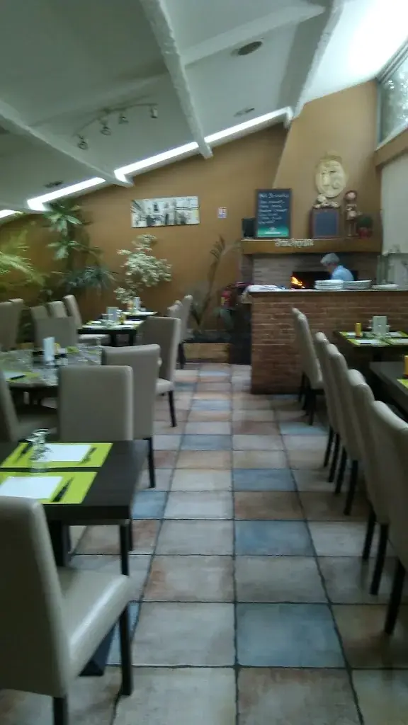 Le Pensez-Y_Marseille_slider_image_3